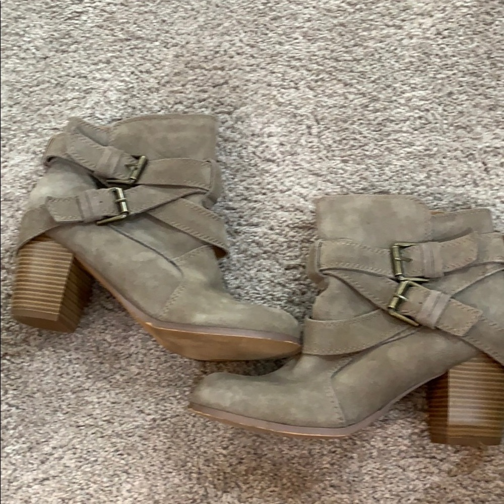 Target Booties - Picture 1 of 9